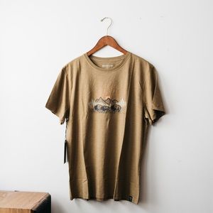 United by Blue brand men’s T-shirt size L